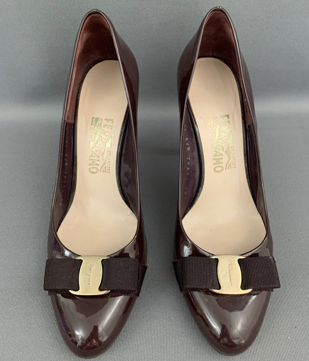 Ferragamo clearance bow shoes