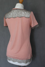 Load image into Gallery viewer, SPORTMAX CODE Ladies Dusty Pink LACE DETAIL TOP - Size UK S - Small
