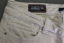 Load image into Gallery viewer, SPORTMAX CODE Ladies PERFECT FIT Straight Leg JEANS - Size 27&quot; Waist - Leg 29&quot;
