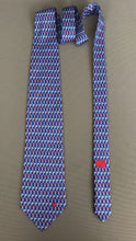 Load and play video in Gallery viewer, DUNHILL 100% SILK TIE - Golf 9th &amp; 18th Hole Flag Pattern - Made in Italy
