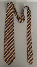 Load and play video in Gallery viewer, ERMENEGILDO ZEGNA 100% SILK TIE - Made in Italy - FR20502
