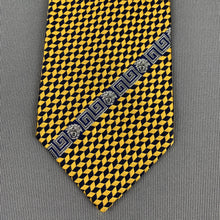 Load image into Gallery viewer, GIANNI VERSACE Mens 100% Silk TIE - Made in Italy - FR19457
