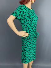 Load image into Gallery viewer, DIANE von FURSTENBERG Green ZOE DRESS Size US 6 - UK 8 DVF
