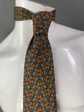 Load image into Gallery viewer, AQUASCUTUM London 100% SILK Floral Pattern TIE - Made in England
