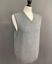 Load image into Gallery viewer, GANT GREY SLEEVELESS JUMPER - 100% Premium Cotton - Mens Size L Large

