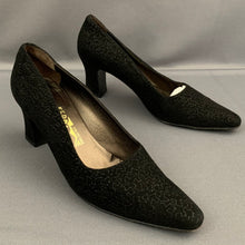 Load image into Gallery viewer, SALVATORE FERRAGAMO PUMPS / COURT SHOES - Women&#39;s Size 9 B - UK 6.5 - EU 39.5
