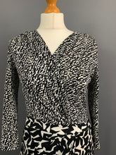 Load image into Gallery viewer, DIANE von FURSTENBERG MELODI DRESS - Women&#39;s Size US 6 - UK 8 DVF
