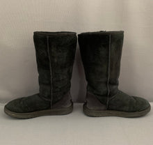 Load image into Gallery viewer, UGG AUSTRALIA CLASSIC TALL BOOTS - Black UGGS - Women&#39;s Size UK 5.5 - EU 38 - US 7
