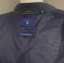 Load image into Gallery viewer, GANT LW LUMBER JACKET COAT - Mens Size Large L
