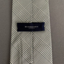 Load image into Gallery viewer, BURBERRY LONDON TIE - 100% Silk - Made in Italy - FR20601
