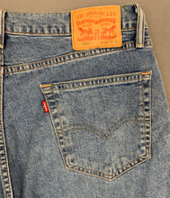 Load image into Gallery viewer, LEVI&#39;S 505 JEANS - Blue Denim - Size Waist 34&quot; Leg 32&quot; LEVIS LEVI STRAUSS &amp;Co
