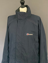 Load image into Gallery viewer, BERGHAUS GORE-TEX COAT / JACKET - Mens Size Large - L
