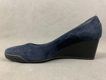 Load image into Gallery viewer, TOD&#39;S Ladies Blue Suede Mid Wedge Heeled Court Shoes Size 40.5 - UK 7.5 TODS
