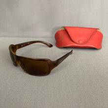 Load image into Gallery viewer, RAY-BAN RB4075 642 SUNGLASSES &amp; Case - Sun Glasses - Shades RAYBANS
