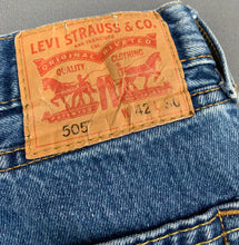 Load image into Gallery viewer, LEVI&#39;S 505 JEANS - Blue Denim - Size Waist 42&quot; Leg 30&quot; LEVIS LEVI STRAUSS &amp;Co
