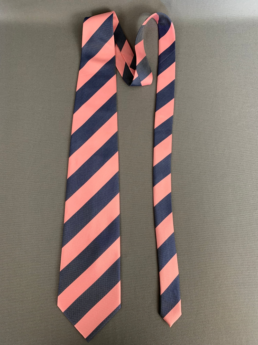 ERMENEGILDO ZEGNA TIE - 100% SILK - Pink & Blue Striped Pattern - FR20509