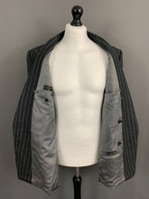 Load image into Gallery viewer, CORNELIANI MASTER SUIT - Cashmere &amp; Wool - Size IT 56 - 46&quot; Chest W39 L30
