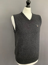 Load image into Gallery viewer, GANT SLEEVELESS JUMPER - 100% Lambswool - Mens Size L Large - Grey Lambs Wool
