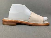Load image into Gallery viewer, PAUL SMITH Ladies Sandals / Shoes - Size 39 - UK 6
