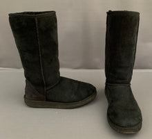 Load image into Gallery viewer, UGG AUSTRALIA CLASSIC TALL BOOTS - Black UGGS - Women&#39;s Size UK 5.5 - EU 38 - US 7
