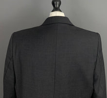 Load image into Gallery viewer, AQUASCUTUM SUIT - 100% Wool - Size 40R - 40&quot; Chest W34 L30
