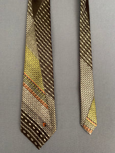 PIERRE CARDIN PARIS TIE - 100% SILK - Made in Gt Britain