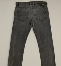 Load image into Gallery viewer, DIESEL TEPPHAR JEANS - SLIM-CARROT - Mens Size Waist 29&quot; - Leg 30&quot;

