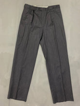 Load image into Gallery viewer, AQUASCUTUM Awesome Grey 2 PIECE SUIT Size 40R - 40&quot; Chest W34 L31
