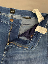 Load image into Gallery viewer, HUGO BOSS DELAWARE JEANS - CANDIANI DENIM - Mens Size Waist 32&quot; - Leg 30&quot;
