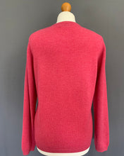 Load image into Gallery viewer, LOCHMERE 100% CASHMERE JUMPER by EWM - Women&#39;s Size M Medium
