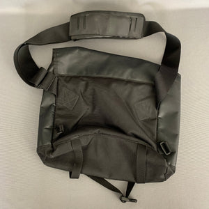 THE NORTH FACE Black Messenger Bag / Shoulder Bag