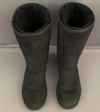 Load image into Gallery viewer, UGG AUSTRALIA CLASSIC TALL BOOTS - Black UGGS - Women&#39;s Size UK 5.5 - EU 38 - US 7
