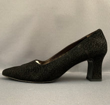 Load image into Gallery viewer, SALVATORE FERRAGAMO PUMPS / COURT SHOES - Women&#39;s Size 9 B - UK 6.5 - EU 39.5
