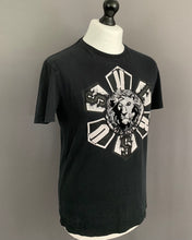 Load image into Gallery viewer, VERSACE Black T-SHIRT - Embroidered Lion TSHIRT - Size M Medium TEE

