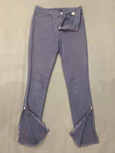 Load image into Gallery viewer, J BRAND Ladies MAJOR LIGHT NAVY JEANS Size Waist 27&quot; JBRAND
