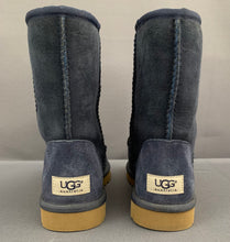 Load image into Gallery viewer, UGG AUSTRALIA CLASSIC SHORT II BOOTS - Blue UGGS - Women&#39;s Size UK 4.5 - EU 37 - US 6
