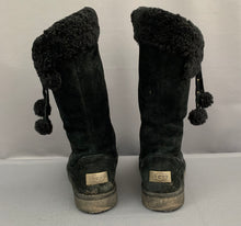 Load image into Gallery viewer, UGG AUSTRALIA PLUMDALE CUFF CLASSIC BOOTS - Black UGGS - Women&#39;s Size UK 8 - EU 41 - US 10

