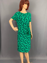 Load image into Gallery viewer, DIANE von FURSTENBERG Green ZOE DRESS Size US 6 - UK 8 DVF
