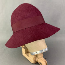 Load image into Gallery viewer, STELLA McCARTNEY Ladies Burgundy WOOL FELT CLOCHE HAT - Size 57
