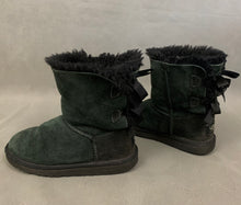 Load image into Gallery viewer, UGG AUSTRALIA BAILEY BOW BOOTS Size EU 31 - UK 1 - US 2 UGGS
