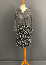 Load image into Gallery viewer, DIANE von FURSTENBERG MELODI DRESS - Women&#39;s Size US 6 - UK 8 DVF
