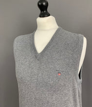 Load image into Gallery viewer, GANT GREY SLEEVELESS JUMPER - 100% Premium Cotton - Mens Size L Large
