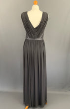 Load image into Gallery viewer, VERA WANG DRESS Grey GOWN / DRESS - Size UK 8 - US 6
