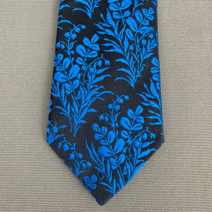 DUCHAMP London TIE - 100% Silk - Blue Floral Pattern - Made in England