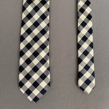 Load image into Gallery viewer, AQUASCUTUM CHECK PATTERN TIE - 100% SILK - Made in Italy
