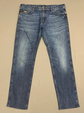 Load image into Gallery viewer, HUGO BOSS DELAWARE JEANS - Slim Fit - Mens Size Waist 38&quot; - Leg 32&quot;
