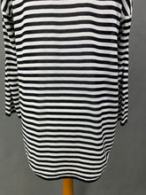 Load image into Gallery viewer, LES COPAINS Ladies Striped JUMPER Size Large - L
