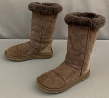 Load image into Gallery viewer, UGG AUSTRALIA CLASSIC TALL BOOTS - Brown UGGS - Women&#39;s Size UK 4.5 - EU 37 - US 6
