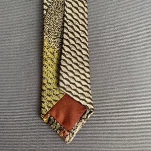 PIERRE CARDIN PARIS TIE - 100% SILK - Made in Gt Britain