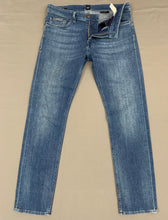 Load image into Gallery viewer, HUGO BOSS DELAWARE JEANS - CANDIANI DENIM - Mens Size Waist 32&quot; - Leg 30&quot;
